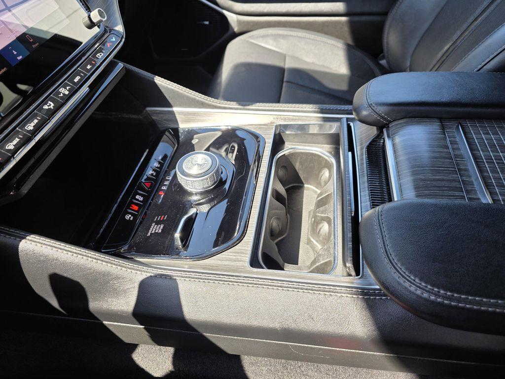 used 2024 Jeep Wagoneer L car, priced at $53,900