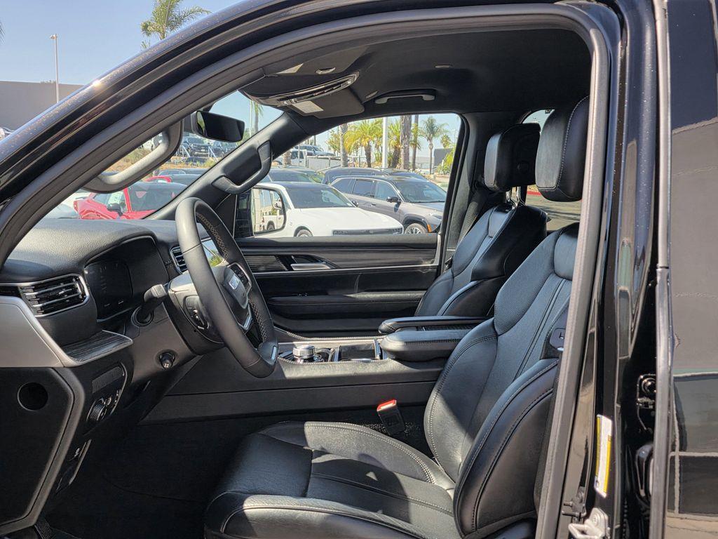 used 2024 Jeep Wagoneer L car, priced at $53,900