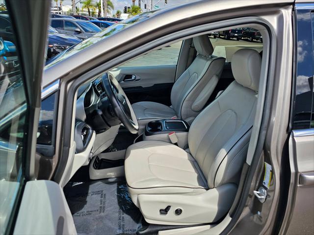 used 2018 Chrysler Pacifica Hybrid car, priced at $24,900