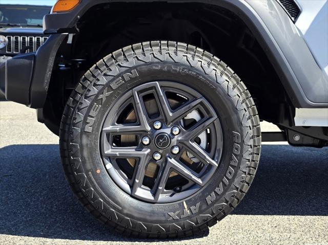 new 2025 Jeep Wrangler car, priced at $41,900