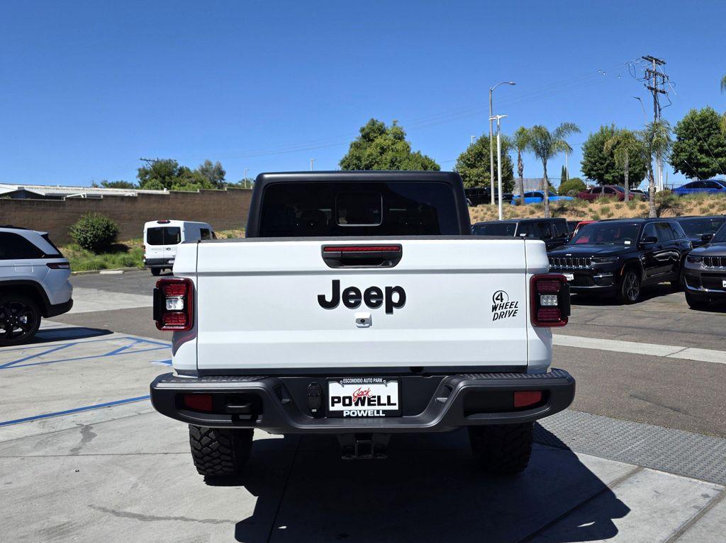 new 2025 Jeep Gladiator car, priced at $41,900