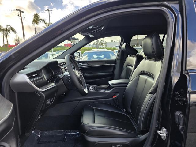 new 2025 Jeep Grand Cherokee car, priced at $47,900