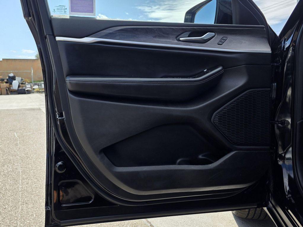 used 2023 Jeep Grand Cherokee L car, priced at $28,900