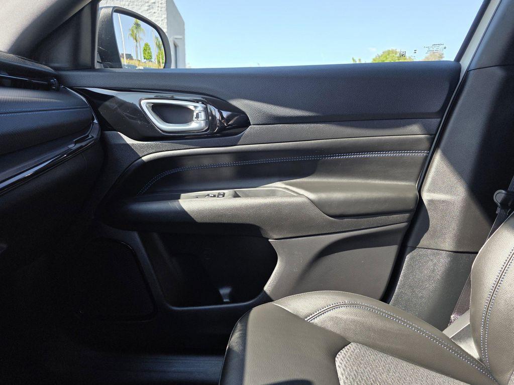 new 2025 Jeep Compass car, priced at $26,400