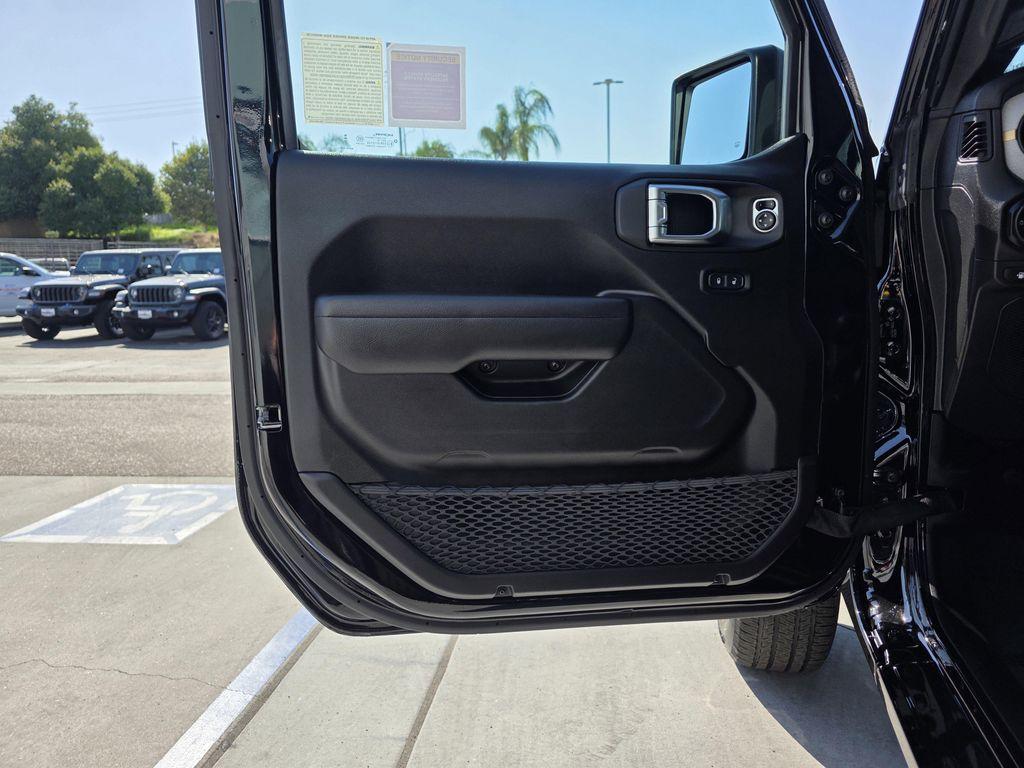 new 2025 Jeep Wrangler 4xe car, priced at $51,900