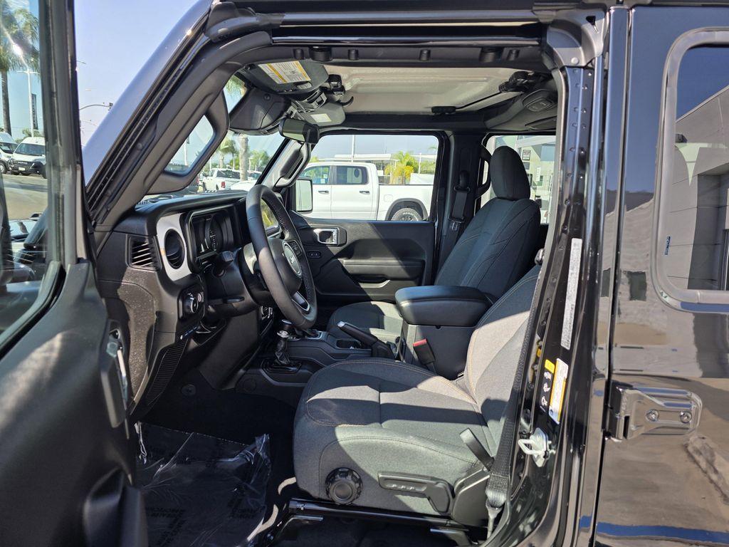 new 2025 Jeep Wrangler 4xe car, priced at $51,900