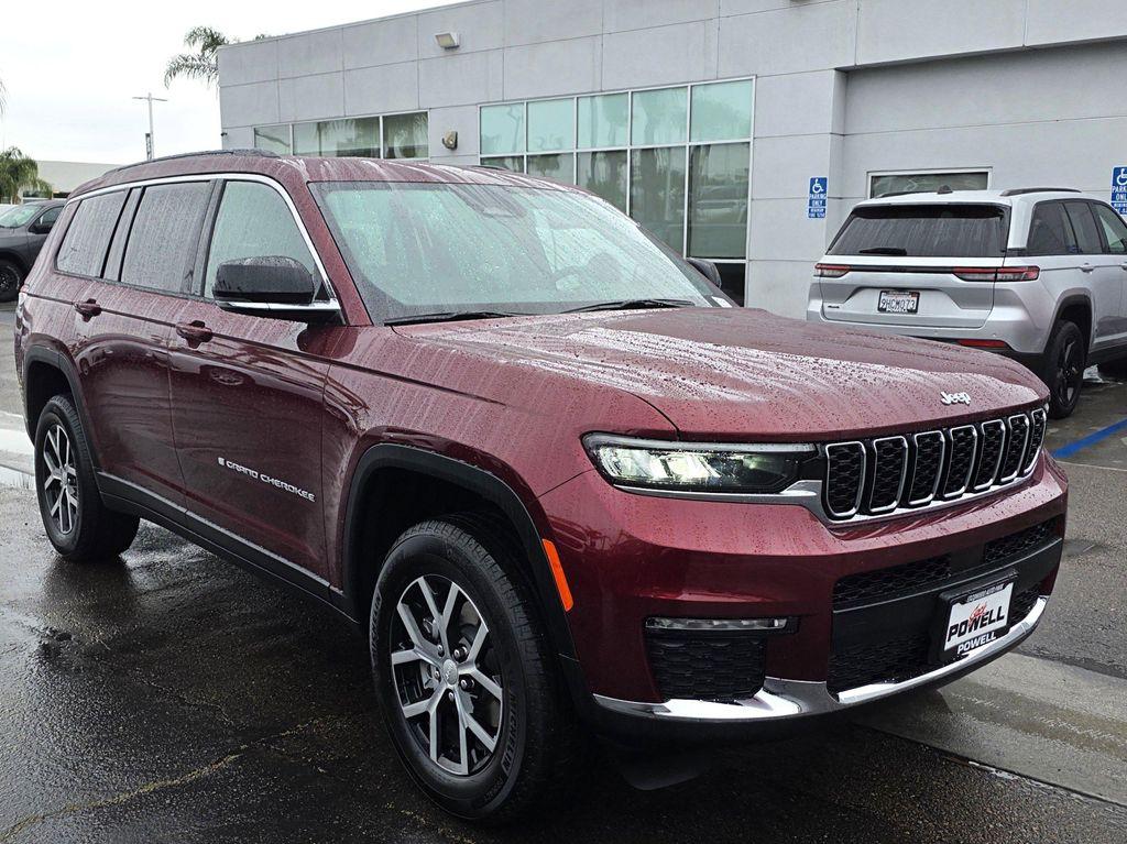 new 2025 Jeep Grand Cherokee L car, priced at $44,900