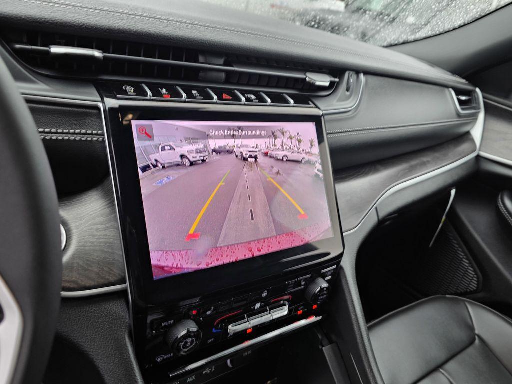 new 2025 Jeep Grand Cherokee L car, priced at $44,900