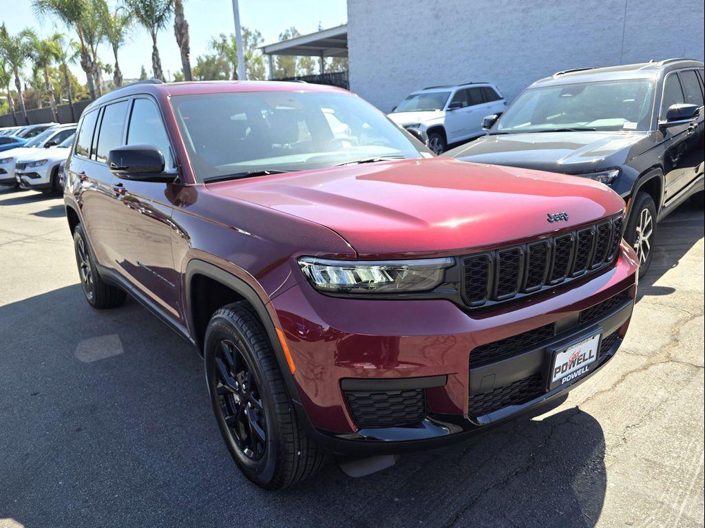 new 2025 Jeep Grand Cherokee L car, priced at $39,900