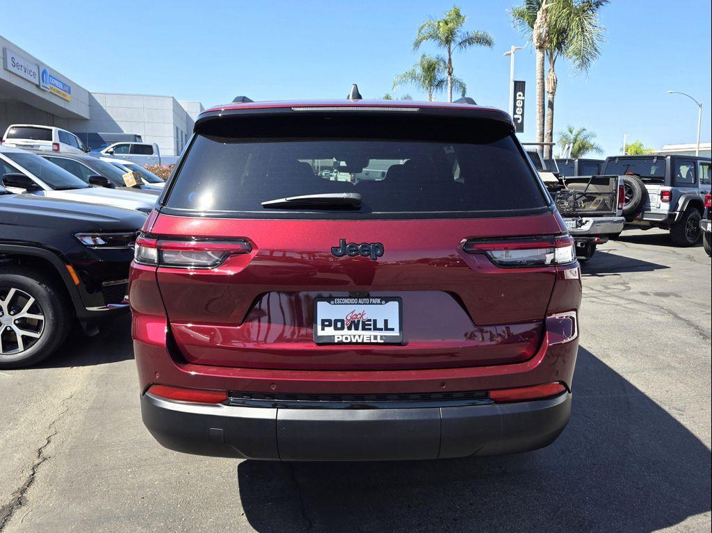 new 2025 Jeep Grand Cherokee L car, priced at $39,900