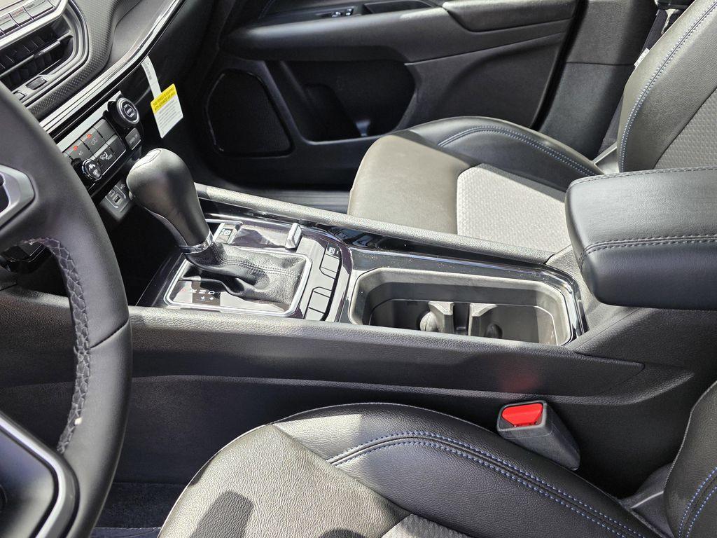 new 2025 Jeep Compass car, priced at $28,900