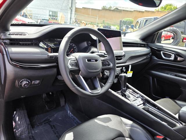new 2025 Jeep Compass car, priced at $28,900