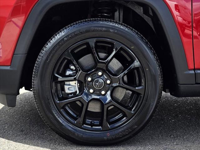 new 2025 Jeep Compass car, priced at $28,900