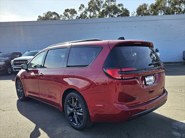 new 2025 Chrysler Pacifica car, priced at $49,400