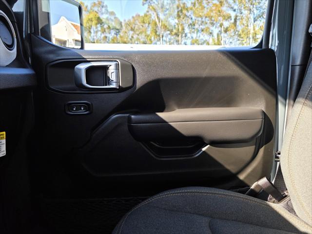 new 2025 Jeep Wrangler car, priced at $44,900