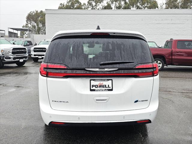 new 2025 Chrysler Pacifica Hybrid car, priced at $37,900