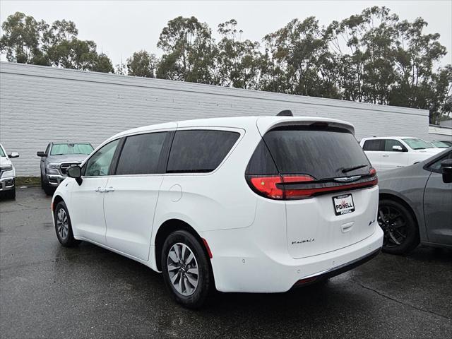 new 2025 Chrysler Pacifica Hybrid car, priced at $37,900