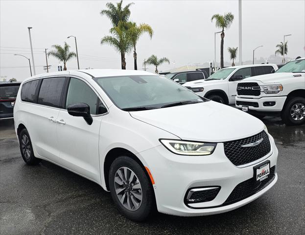 new 2025 Chrysler Pacifica Hybrid car, priced at $37,900