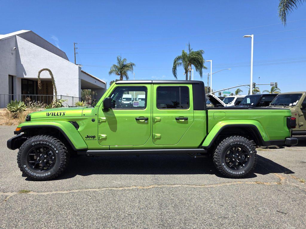 new 2025 Jeep Gladiator car, priced at $44,900