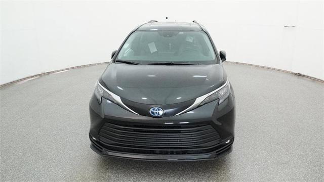new 2025 Toyota Sienna car, priced at $47,790