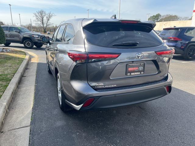 used 2023 Toyota Highlander car, priced at $33,900