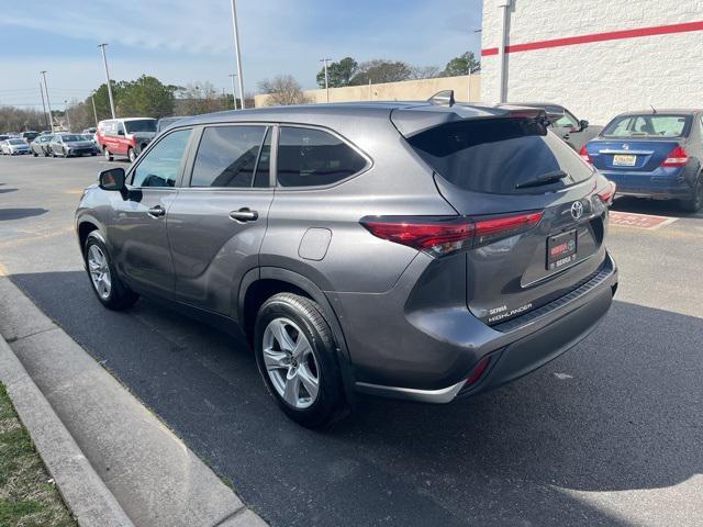 used 2023 Toyota Highlander car, priced at $33,900