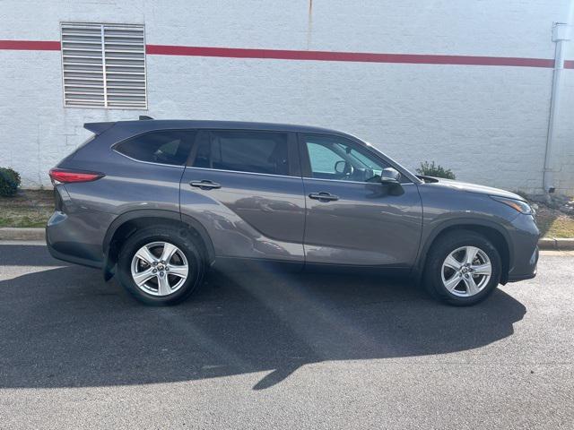 used 2023 Toyota Highlander car, priced at $33,900