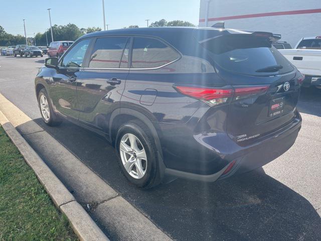 used 2023 Toyota Highlander car, priced at $31,500