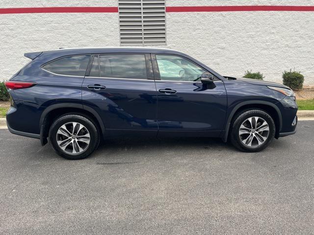 used 2022 Toyota Highlander car, priced at $36,000