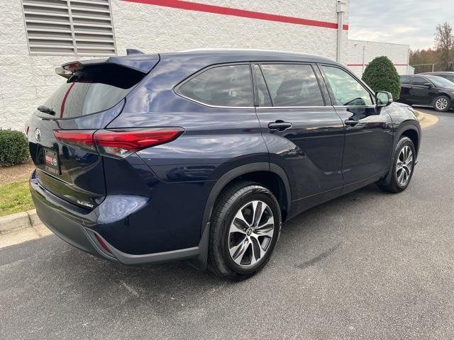 used 2022 Toyota Highlander car, priced at $36,000