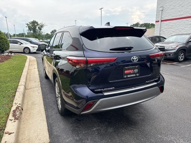 used 2021 Toyota Highlander car, priced at $42,500
