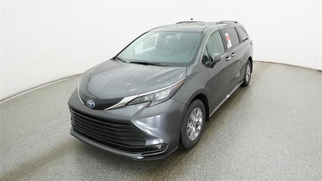 new 2025 Toyota Sienna car, priced at $45,795