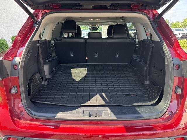 used 2021 Toyota Highlander Hybrid car, priced at $38,900