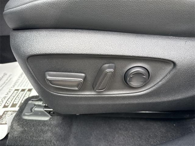 used 2024 Toyota Highlander car, priced at $45,900