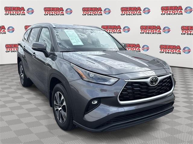 used 2024 Toyota Highlander car, priced at $45,900
