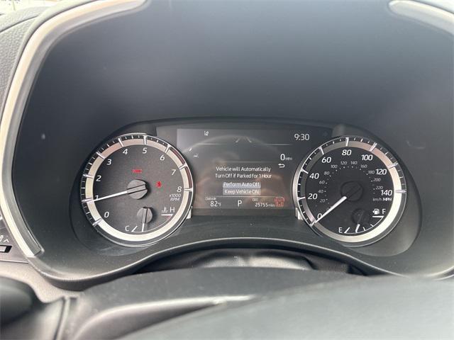 used 2024 Toyota Highlander car, priced at $45,900