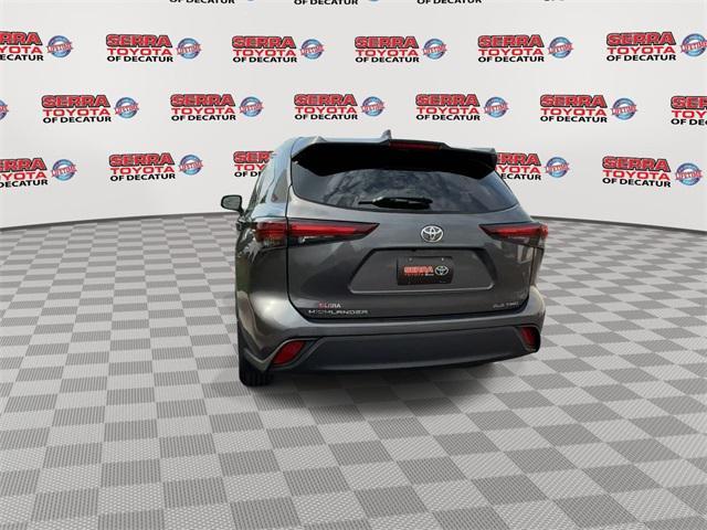 used 2024 Toyota Highlander car, priced at $45,900