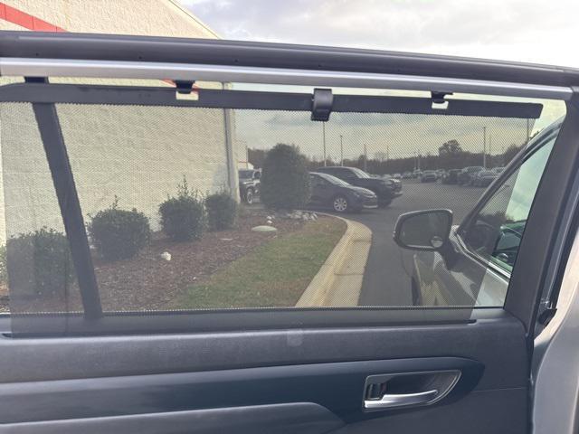 used 2023 Toyota Highlander car, priced at $34,500