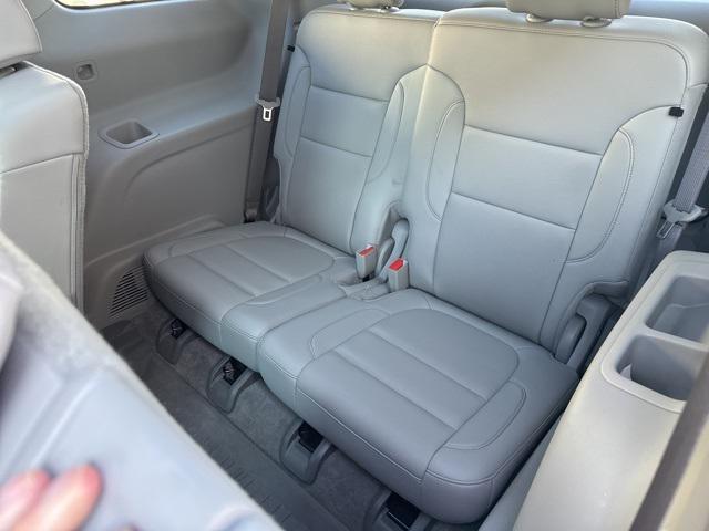 used 2022 GMC Acadia car, priced at $24,900