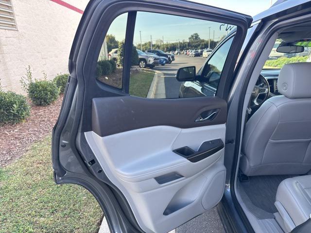 used 2022 GMC Acadia car, priced at $24,900