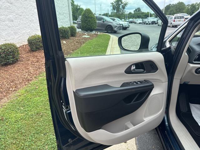 used 2023 Chrysler Pacifica car, priced at $24,900