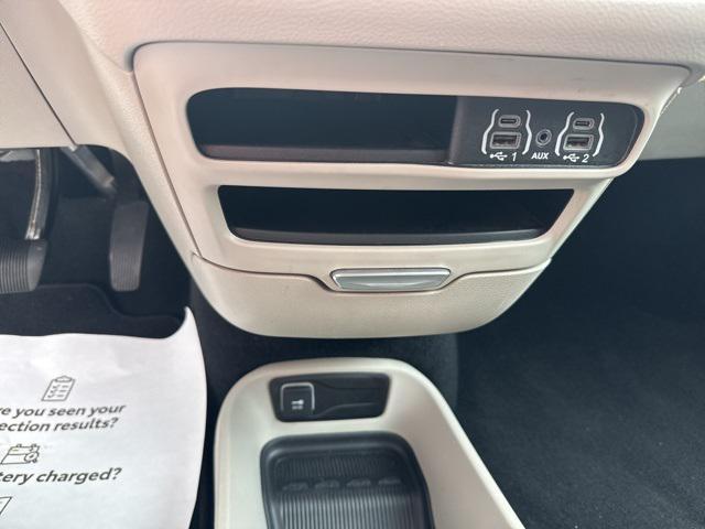 used 2023 Chrysler Pacifica car, priced at $24,900