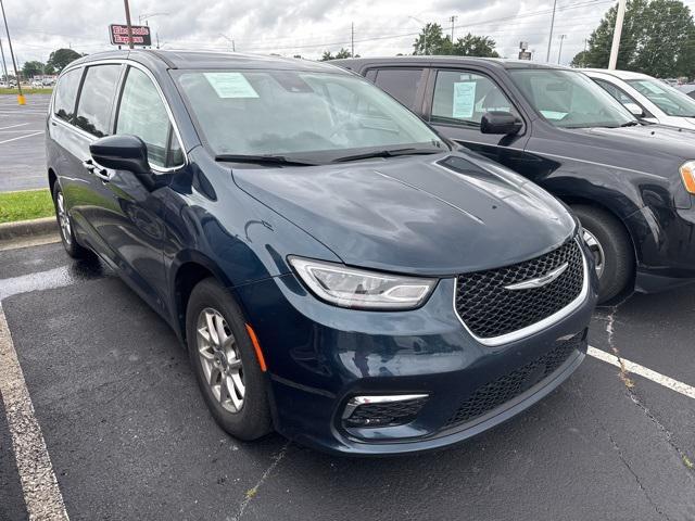 used 2023 Chrysler Pacifica car, priced at $24,900