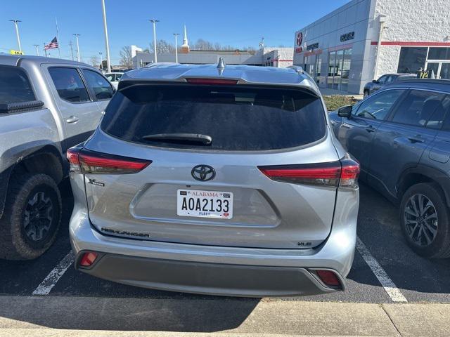 used 2023 Toyota Highlander car, priced at $36,800