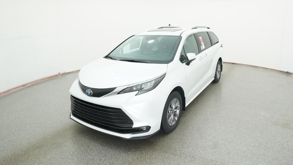 new 2025 Toyota Sienna car, priced at $48,814