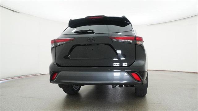 new 2025 Toyota Highlander car, priced at $52,780
