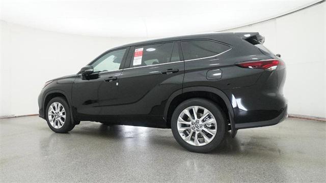 new 2025 Toyota Highlander car, priced at $52,780
