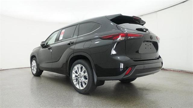 new 2025 Toyota Highlander car, priced at $52,780