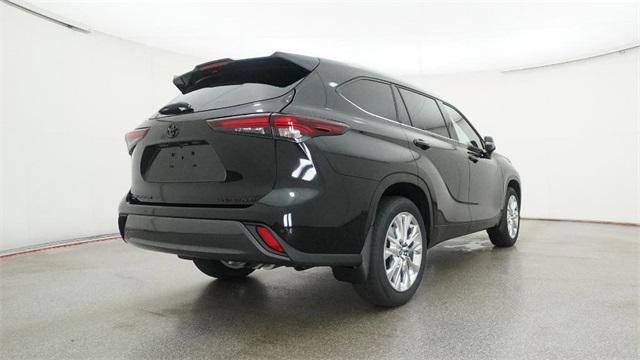new 2025 Toyota Highlander car, priced at $52,780