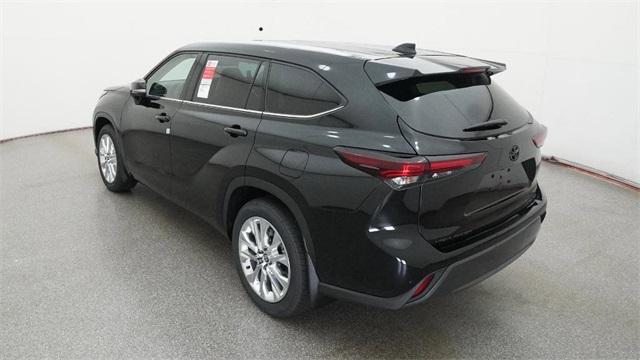 new 2025 Toyota Highlander car, priced at $52,780